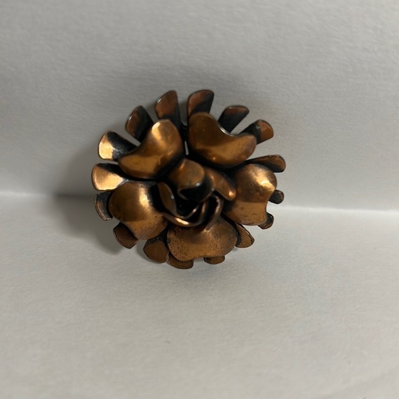Coro Copper Flower Pin Brooch MCM Coro - Picture 1 of 8